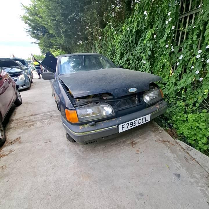 FORD GRANADA GHIA X I