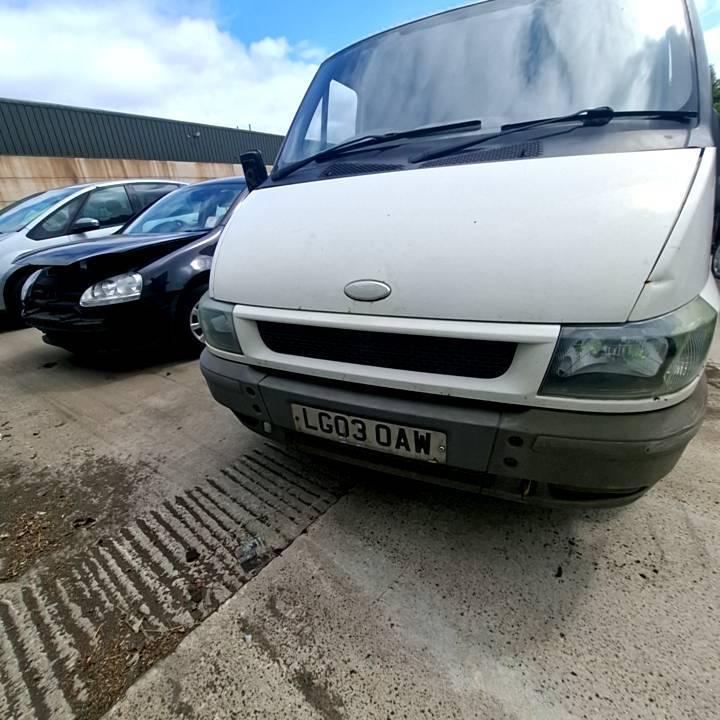 FORD TRANSIT 300 SWB TD