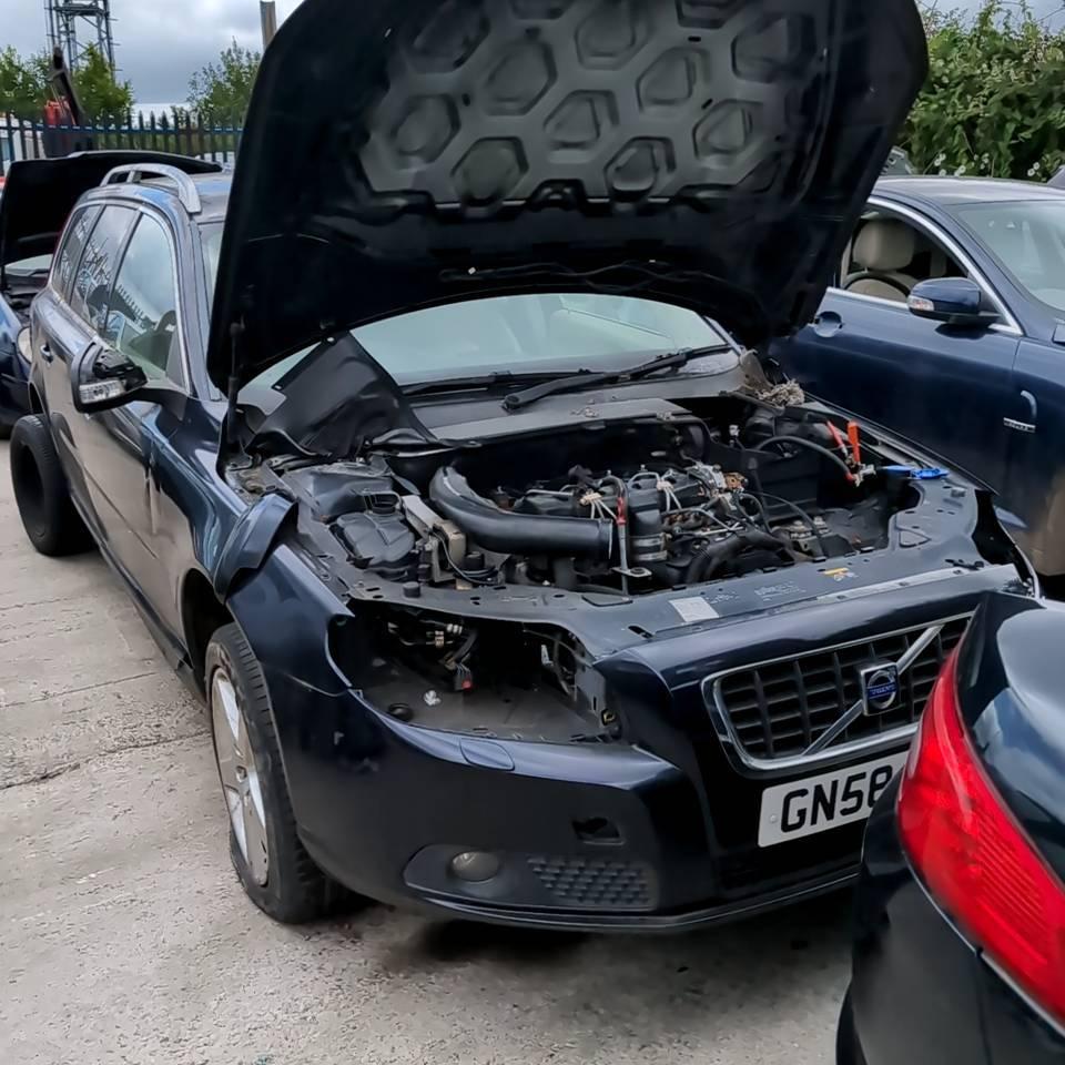 VOLVO V70 SE LUX D
