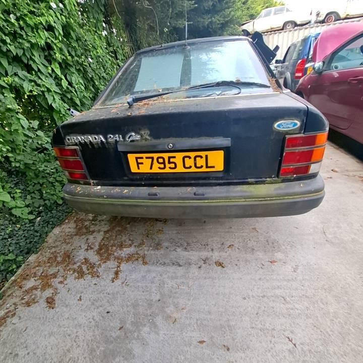 FORD GRANADA GHIA X I